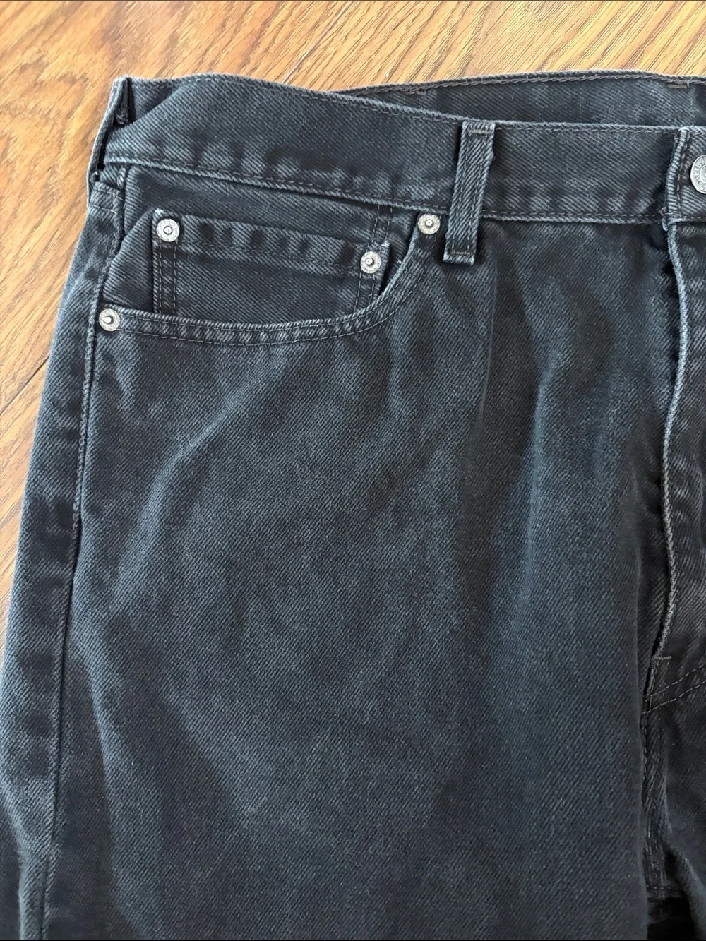 Men’s Levi's Black 505 Straight Jeans with Signature Patch